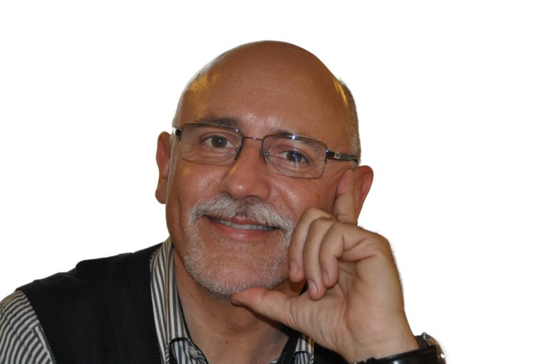 Giorgio Donegani. Tecnologo Alimentare milanese. Autore di libri sui temi dell’alimentazione e collabora con molti giornali sui temi della sicurezza alimentare e della sana alimentazione