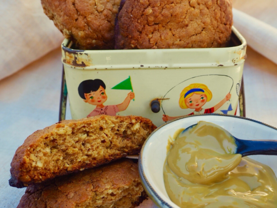 biscotti di avena e crema spalmabile al pistacchio